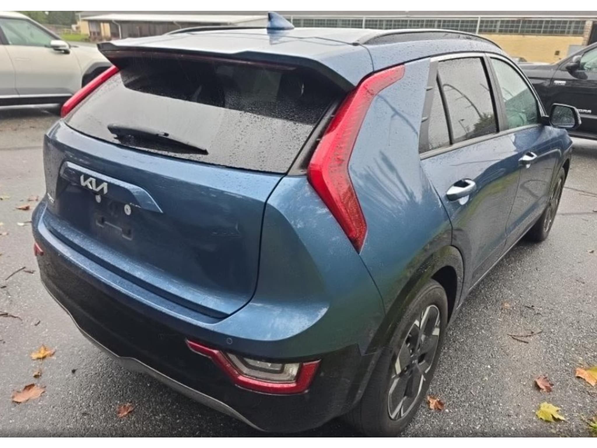2024 Kia Niro EV view 3