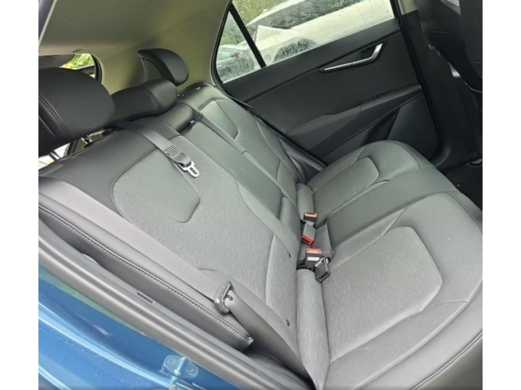 2024 Kia Niro EV view 6