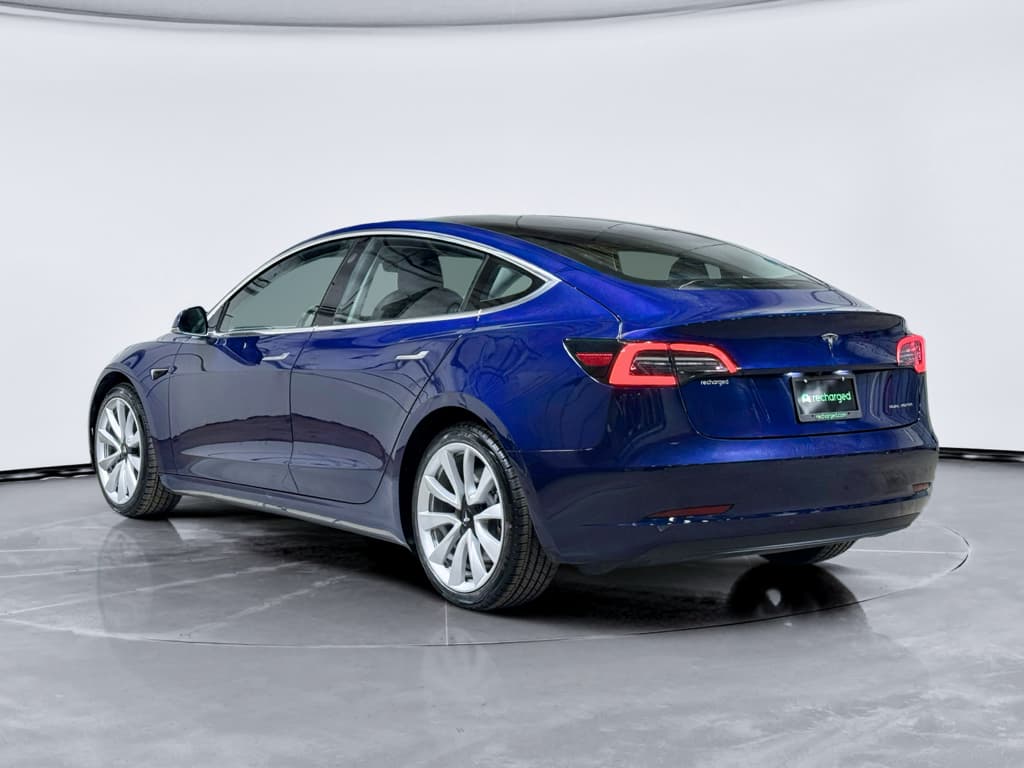 2018 Tesla Model 3 view 2