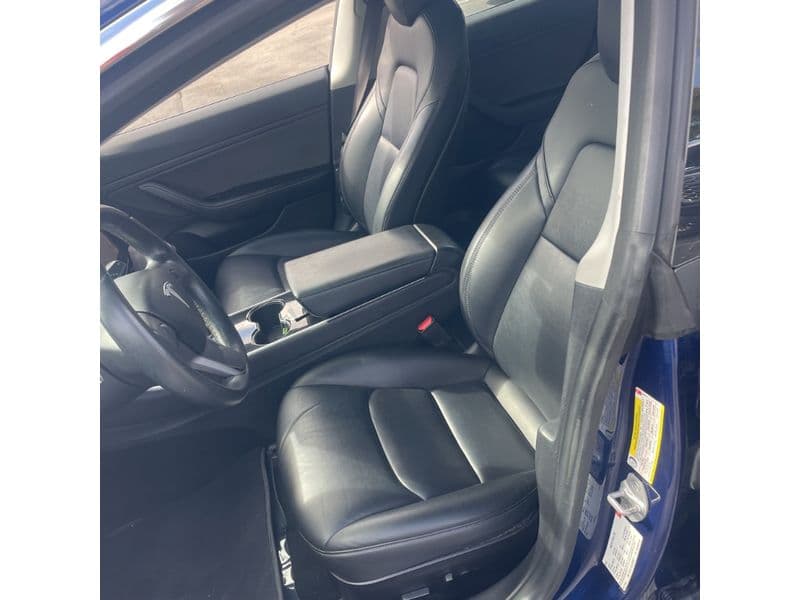 2018 Tesla Model 3 view 5