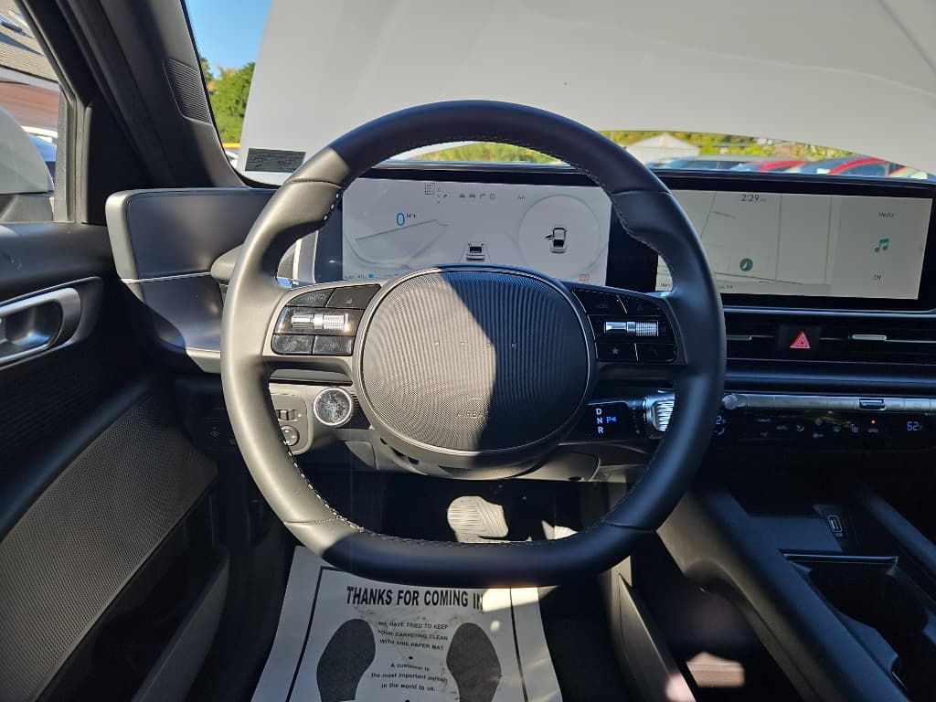 2025 Hyundai IONIQ 6 view 8