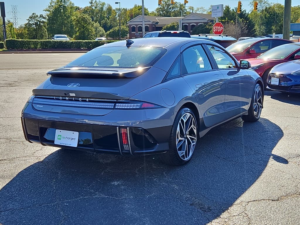 2025 Hyundai IONIQ 6 view 3