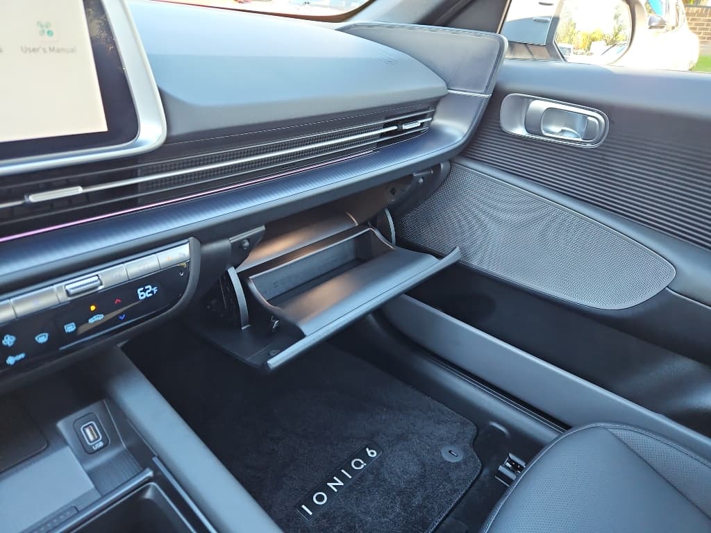 2025 Hyundai IONIQ 6 view 19