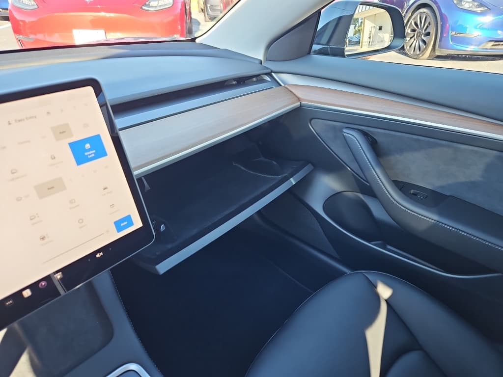 2023 Tesla Model 3 view 19