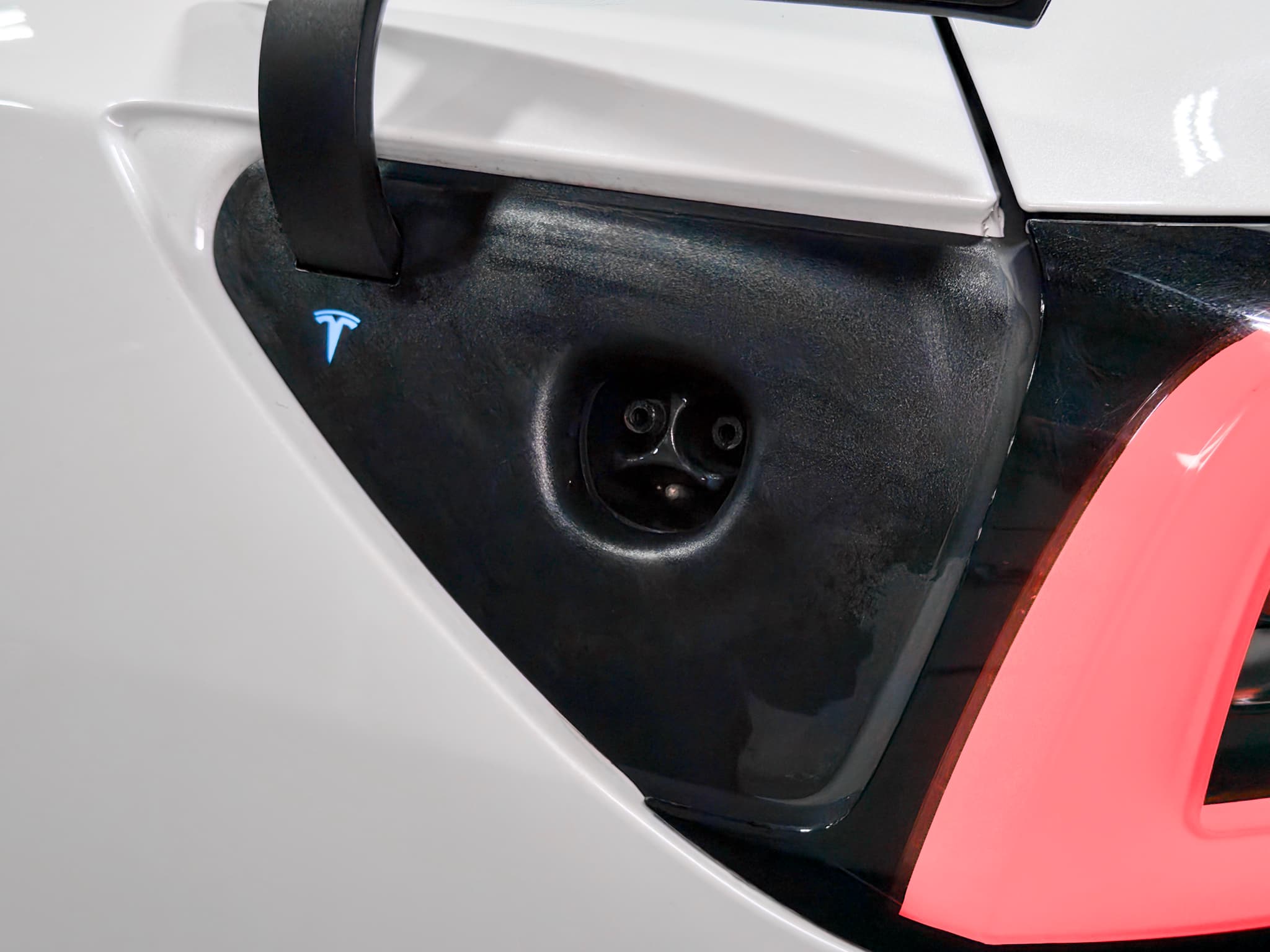 2018 Tesla Model 3 view 5
