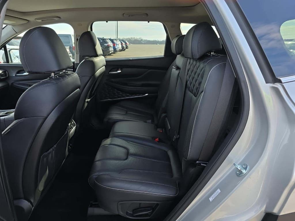 2023 Hyundai Santa Fe Plug-In Hybrid view 6