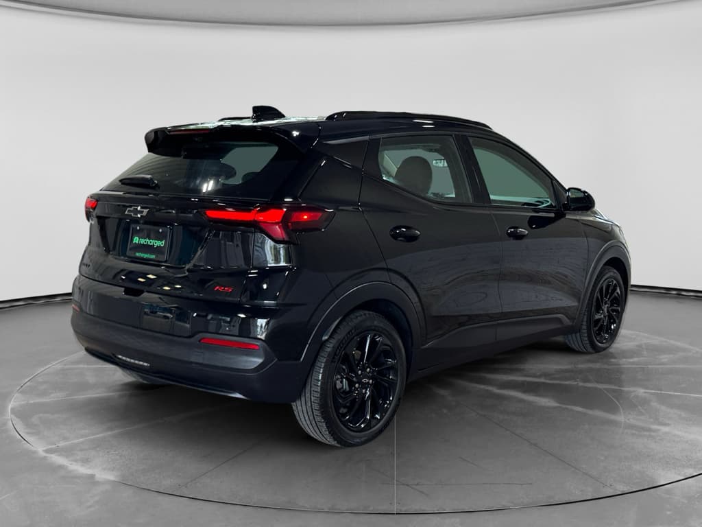 2027 Chevrolet Bolt view 3