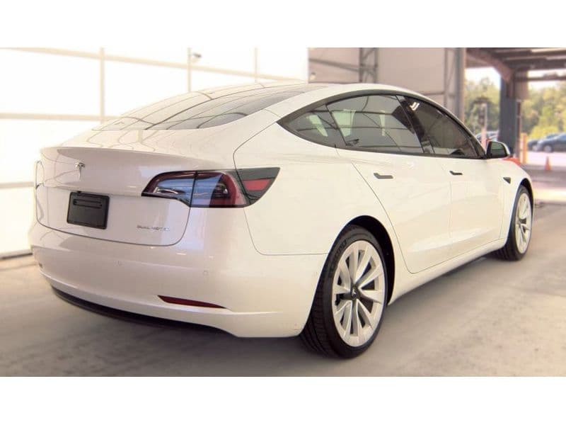 2021 Tesla Model 3 view 3