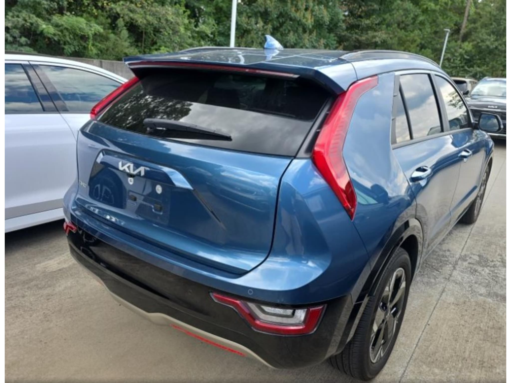 2024 Kia Niro EV view 3