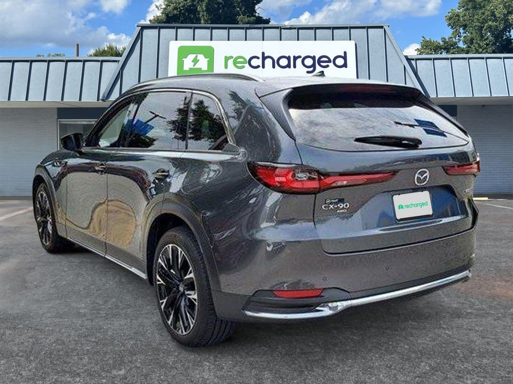 2024 Mazda CX-90 PHEV view 4