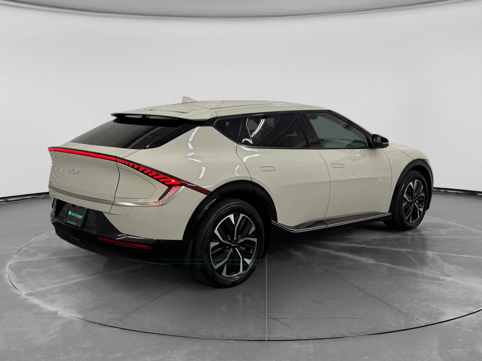 2023 Kia EV6 view 3