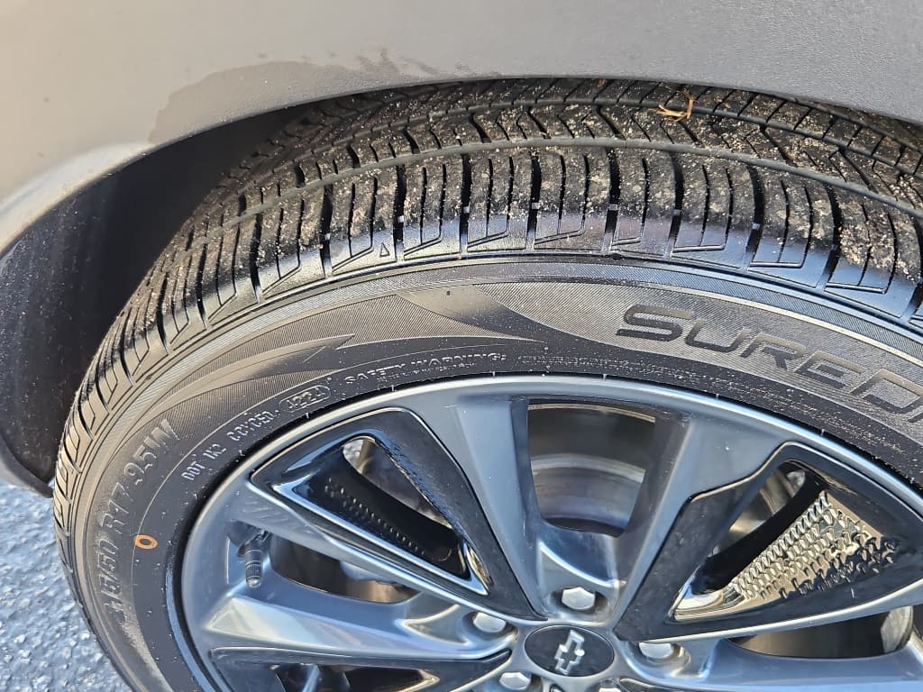 2022 Chevrolet Bolt EUV view 31