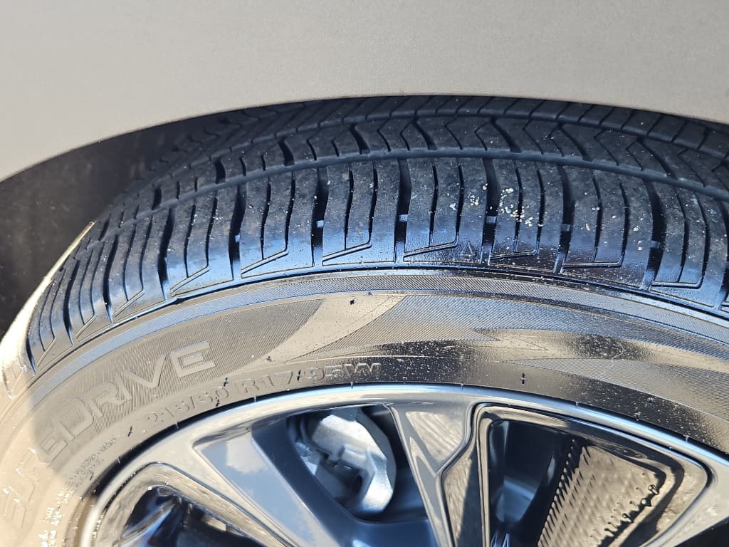 2022 Chevrolet Bolt EUV view 27