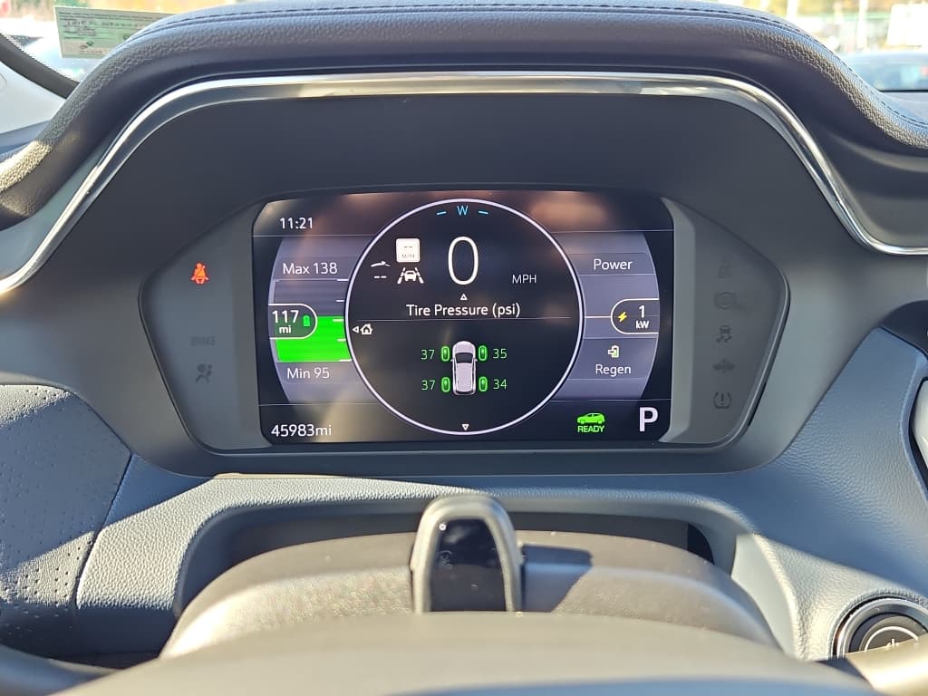2022 Chevrolet Bolt EUV view 8