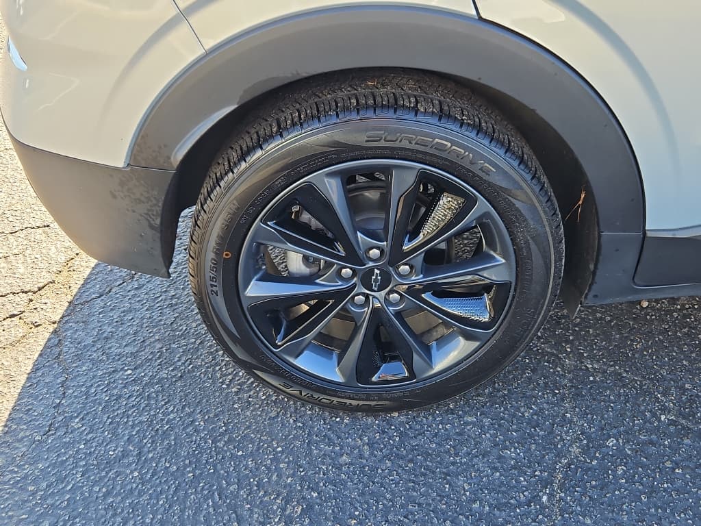 2022 Chevrolet Bolt EUV view 30