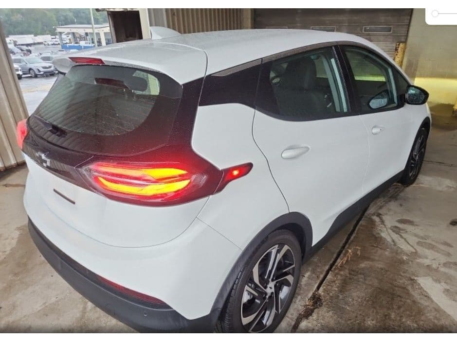 2023 Chevrolet Bolt EV view 3