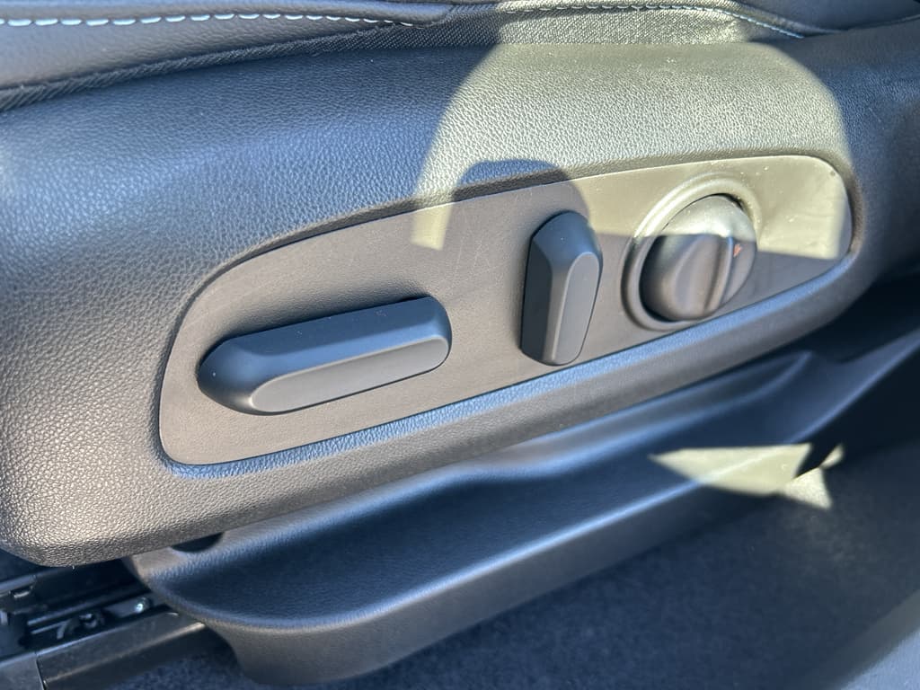 2023 Chevrolet Bolt EV view 11