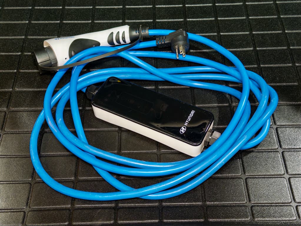 2022 Hyundai IONIQ 5 view 6