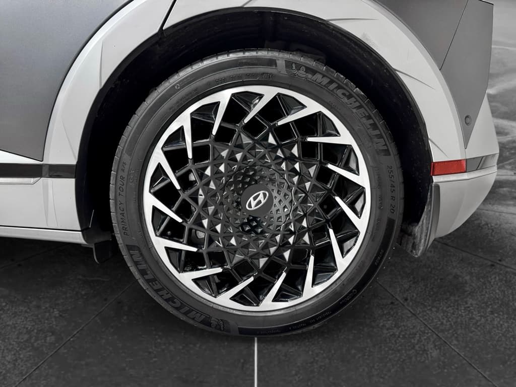 2022 Hyundai IONIQ 5 view 36