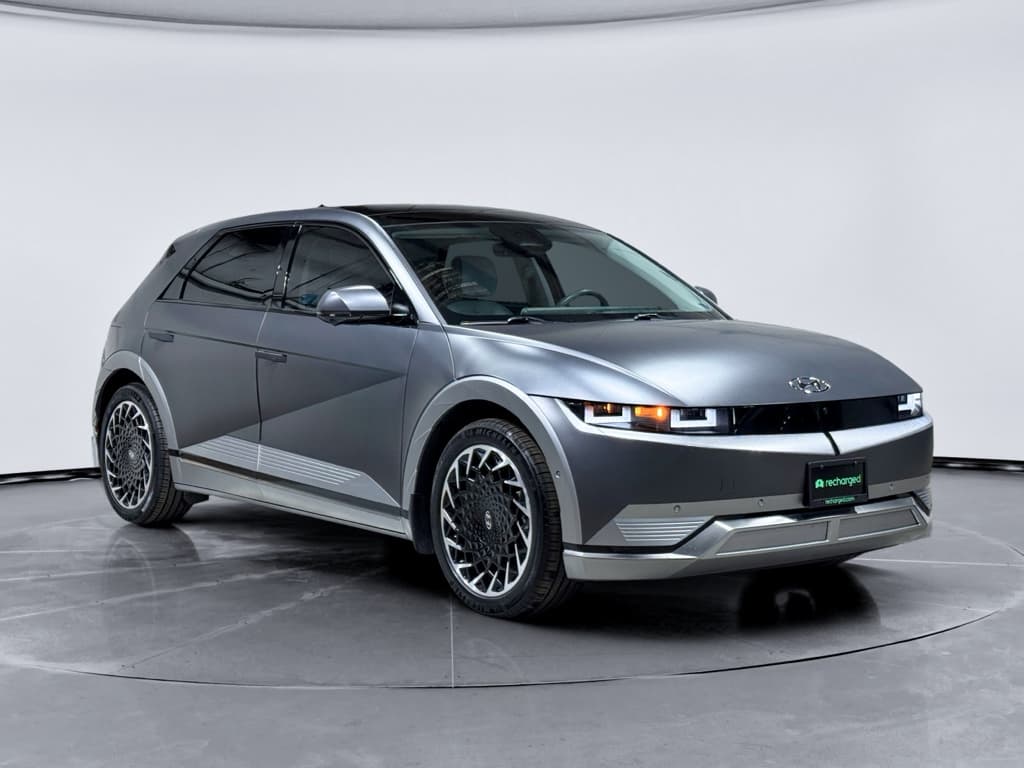 2022 Hyundai IONIQ 5 view 4