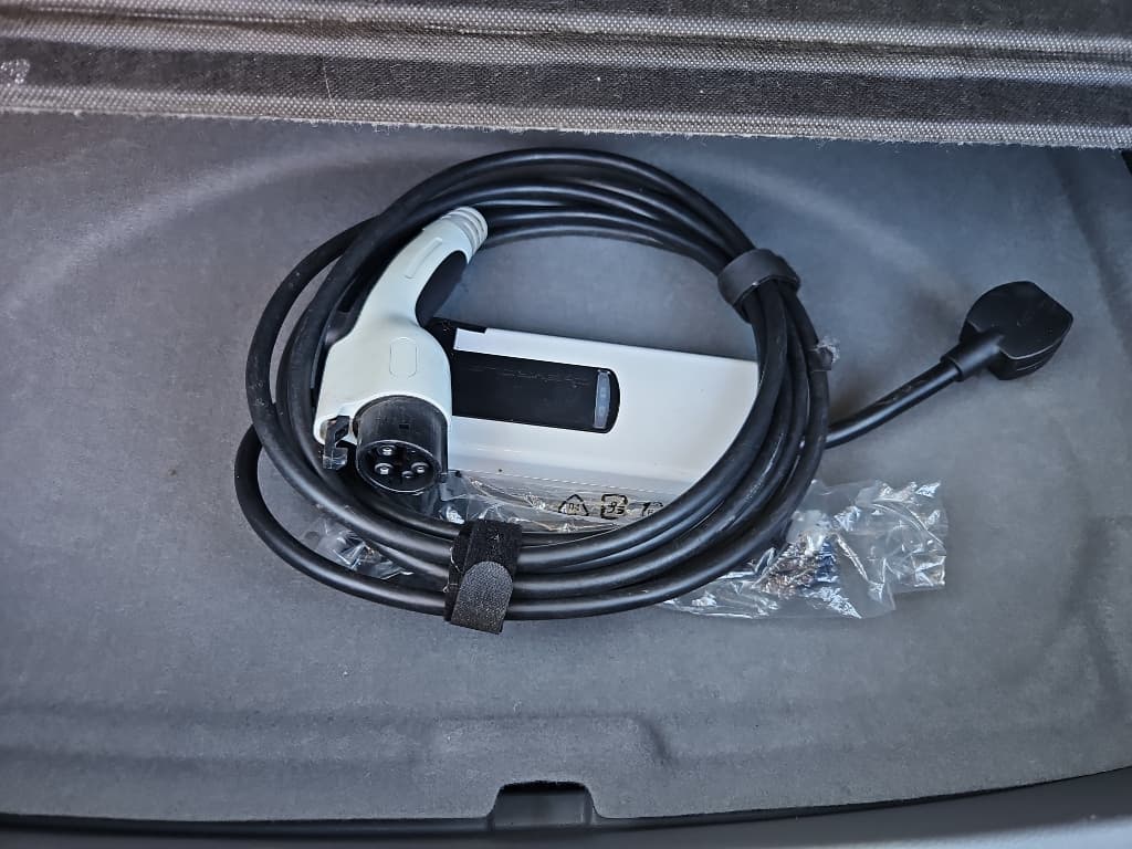 2022 Chevrolet Bolt EUV view 6