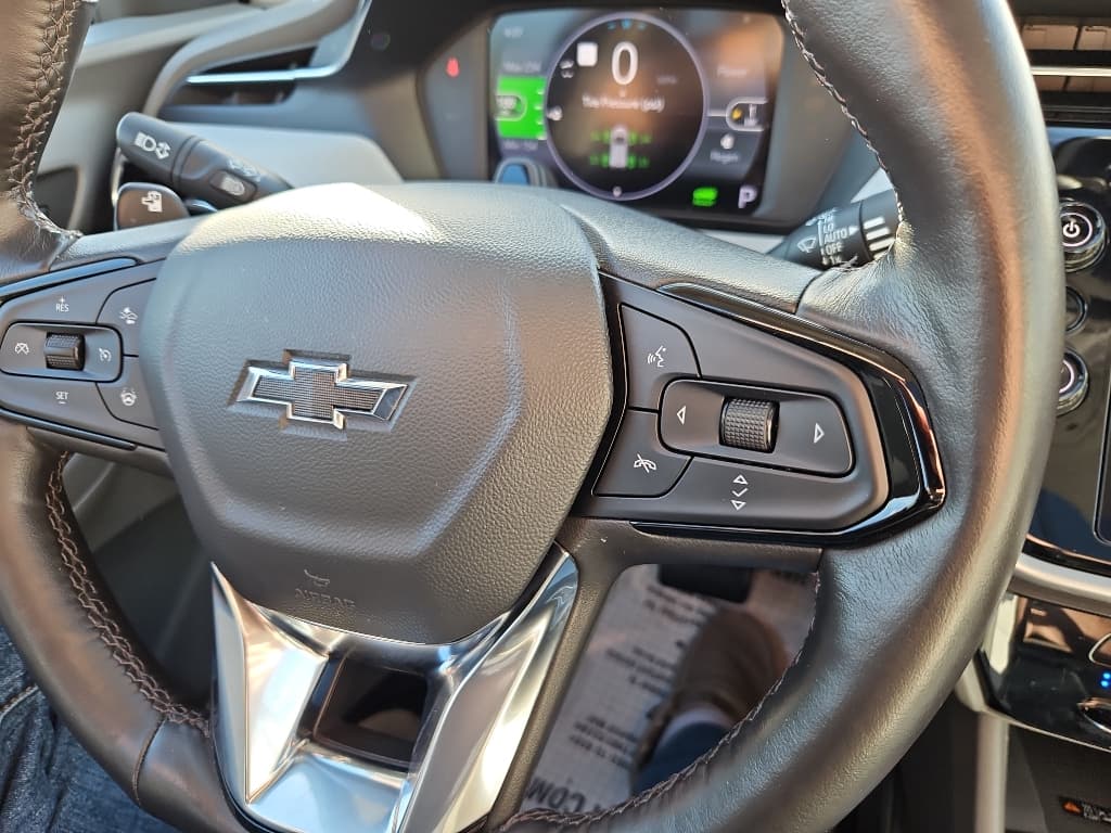 2023 Chevrolet Bolt EUV view 10