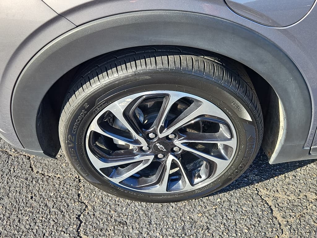 2023 Chevrolet Bolt EUV view 27