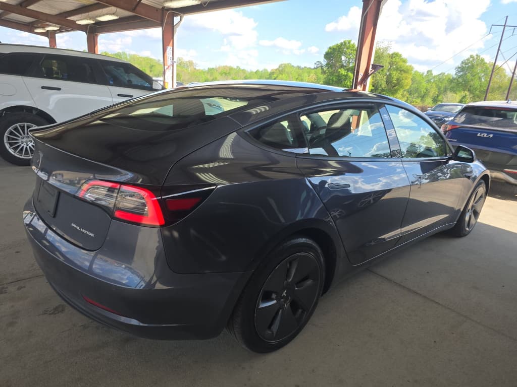 2022 Tesla Model 3 view 3