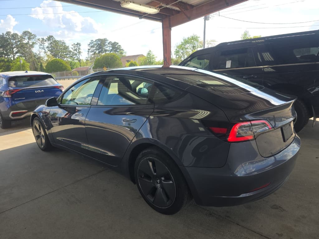 2022 Tesla Model 3 view 4