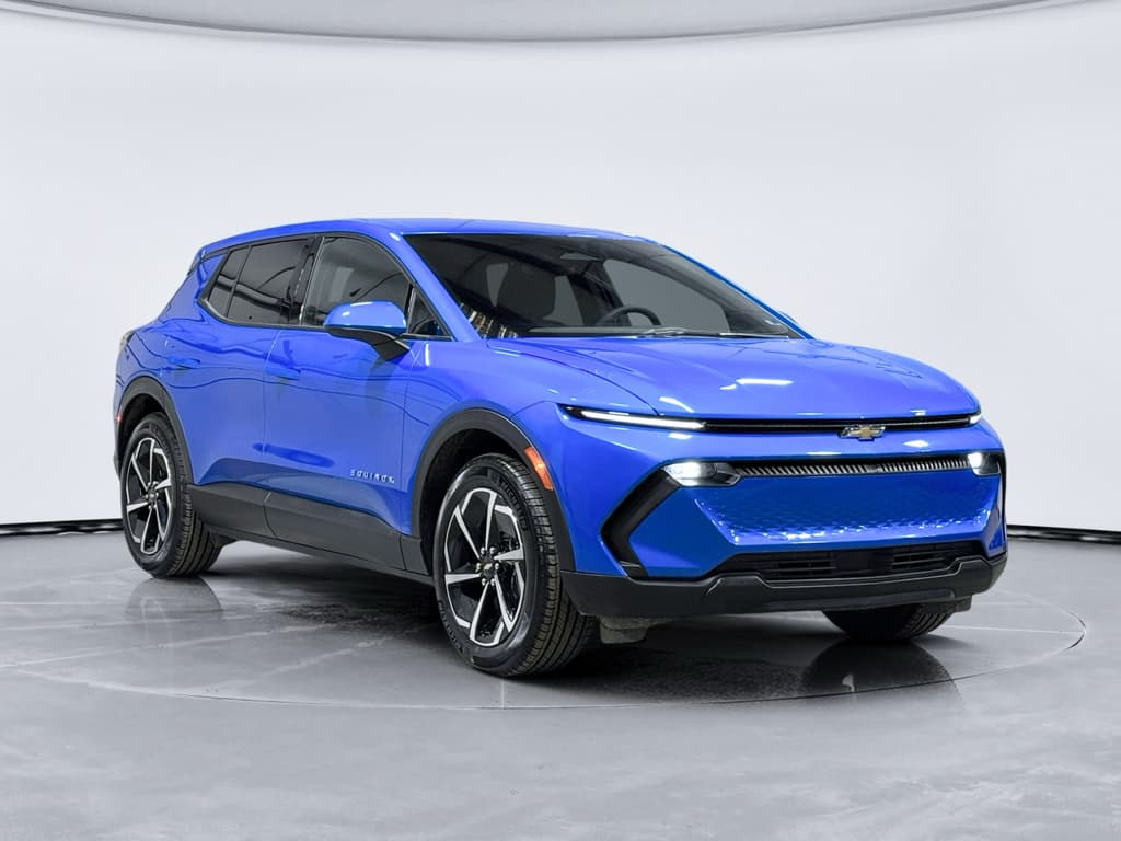 2026 Chevrolet Equinox EV view 4