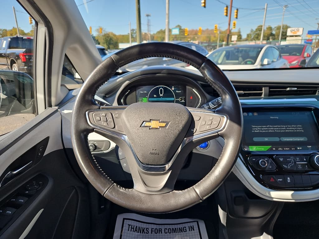 2021 Chevrolet Bolt EV view 8