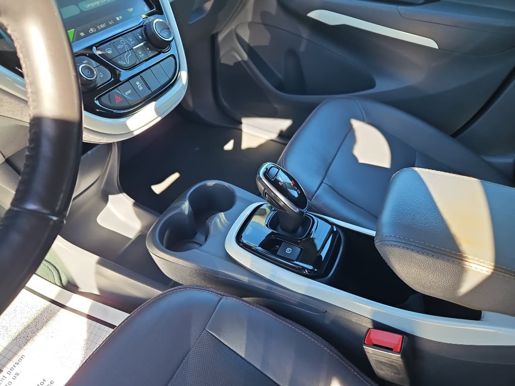2021 Chevrolet Bolt EV view 18