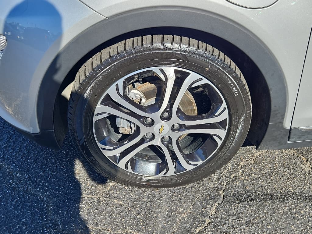 2021 Chevrolet Bolt EV view 26
