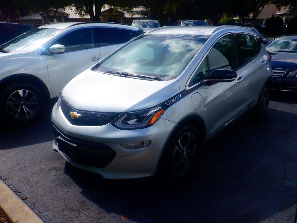 2021 Chevrolet Bolt EV view 1