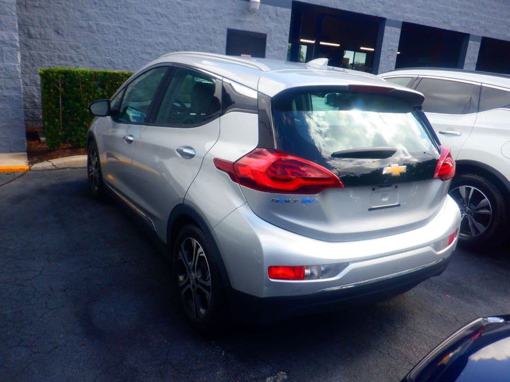 2021 Chevrolet Bolt EV view 2