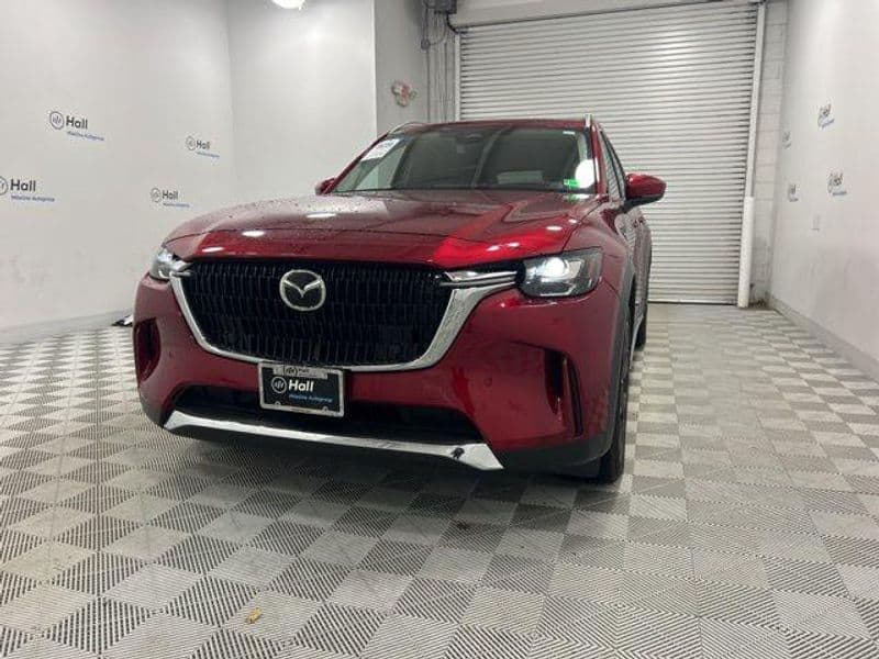 2024 Mazda CX-90 PHEV view 2