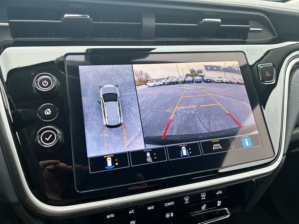 2022 Chevrolet Bolt EUV view 11