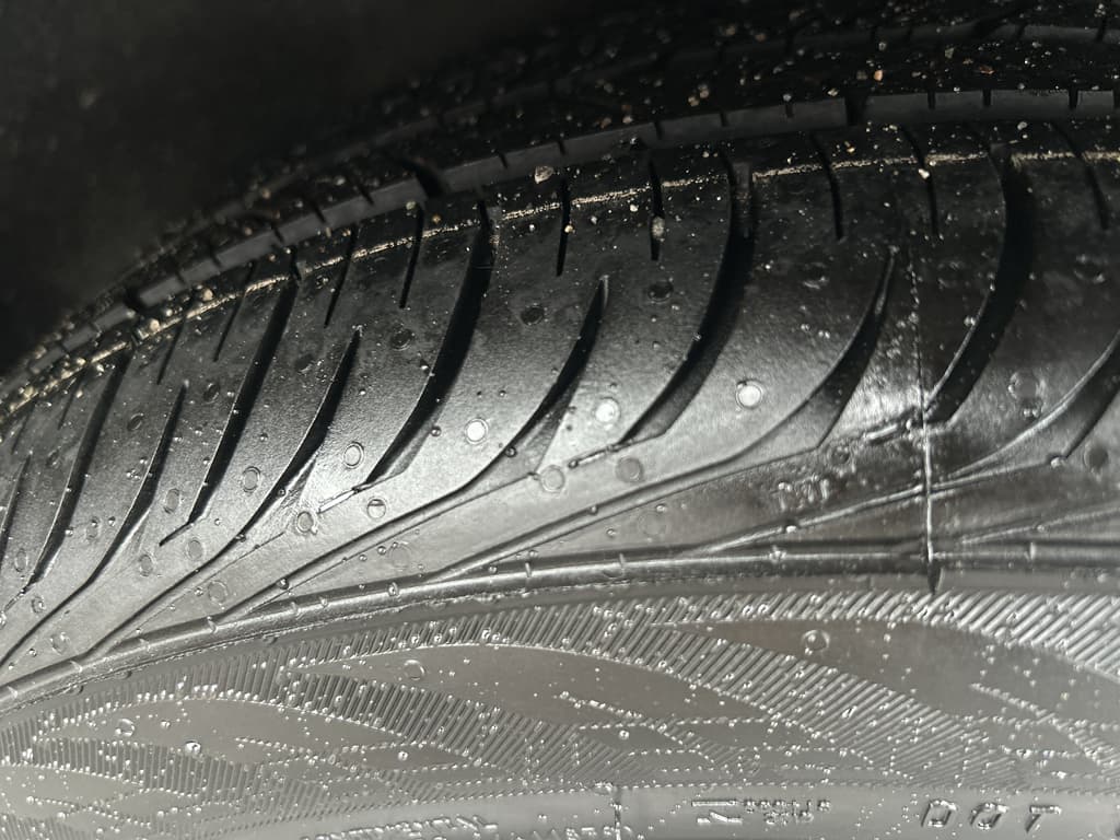 2022 Chevrolet Bolt EUV view 24