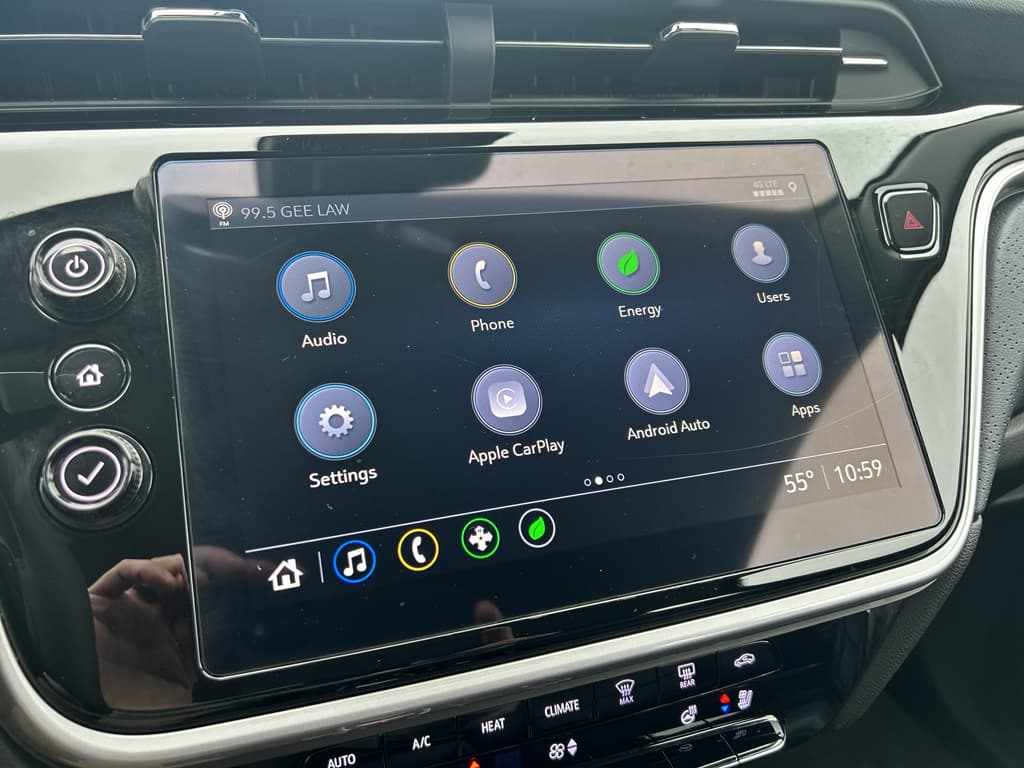 2022 Chevrolet Bolt EUV view 10