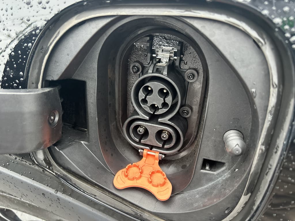 2022 Chevrolet Bolt EUV view 5