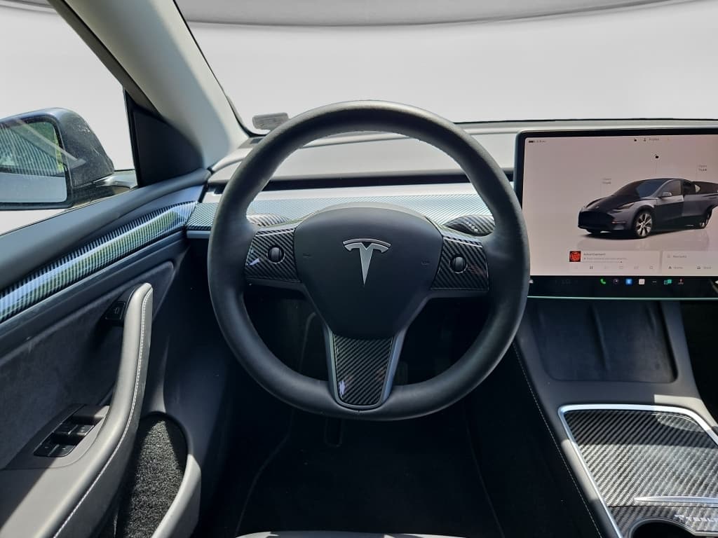 2023 Tesla Model Y view 7