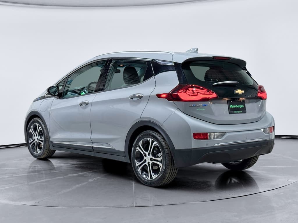 2019 Chevrolet Bolt EV view 2