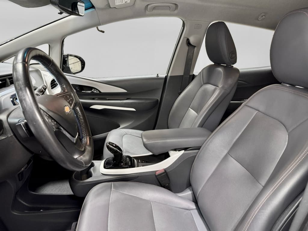 2019 Chevrolet Bolt EV view 18