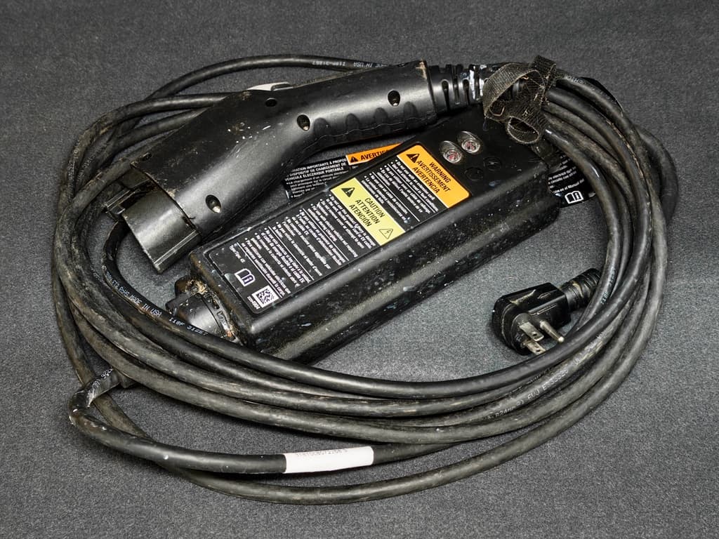 2019 Chevrolet Bolt EV view 6