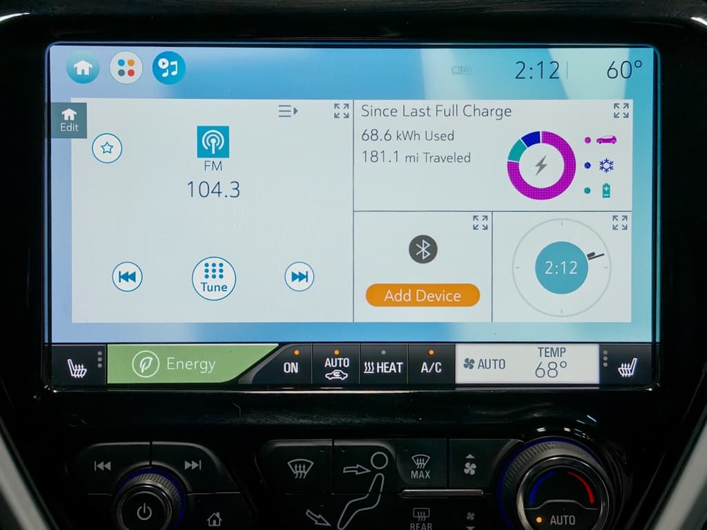 2019 Chevrolet Bolt EV view 11