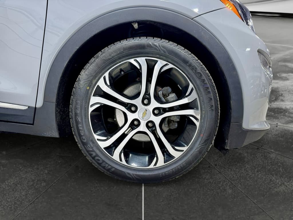 2019 Chevrolet Bolt EV view 34