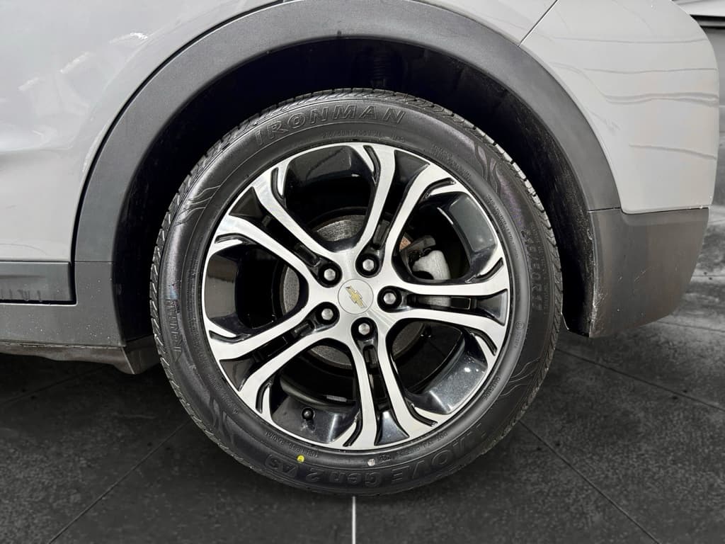 2019 Chevrolet Bolt EV view 32