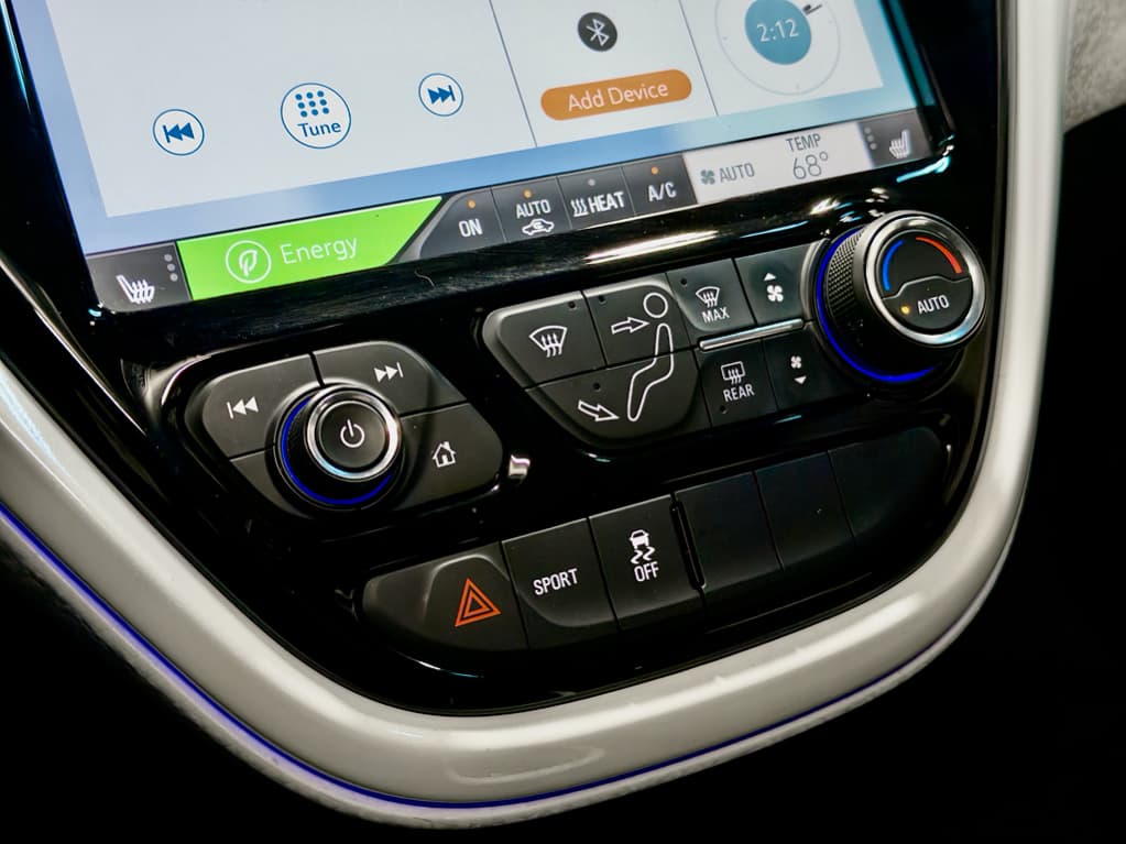 2019 Chevrolet Bolt EV view 16