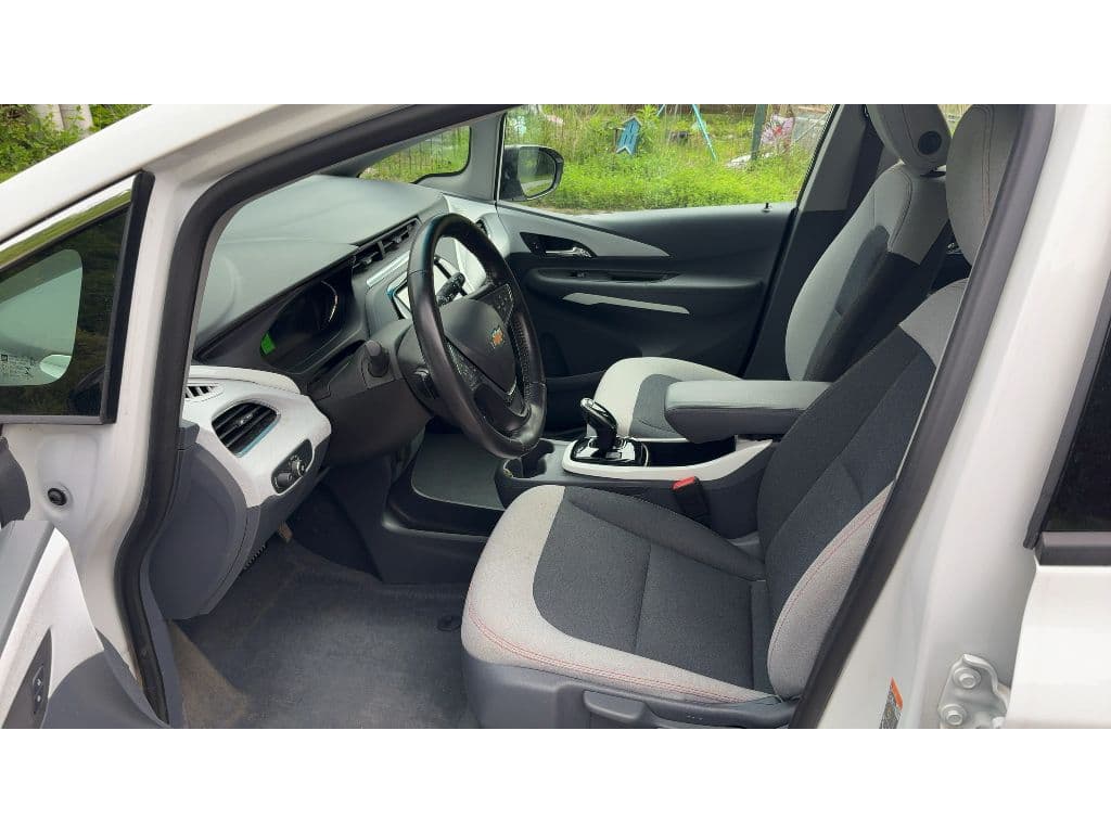2020 Chevrolet Bolt EV view 5