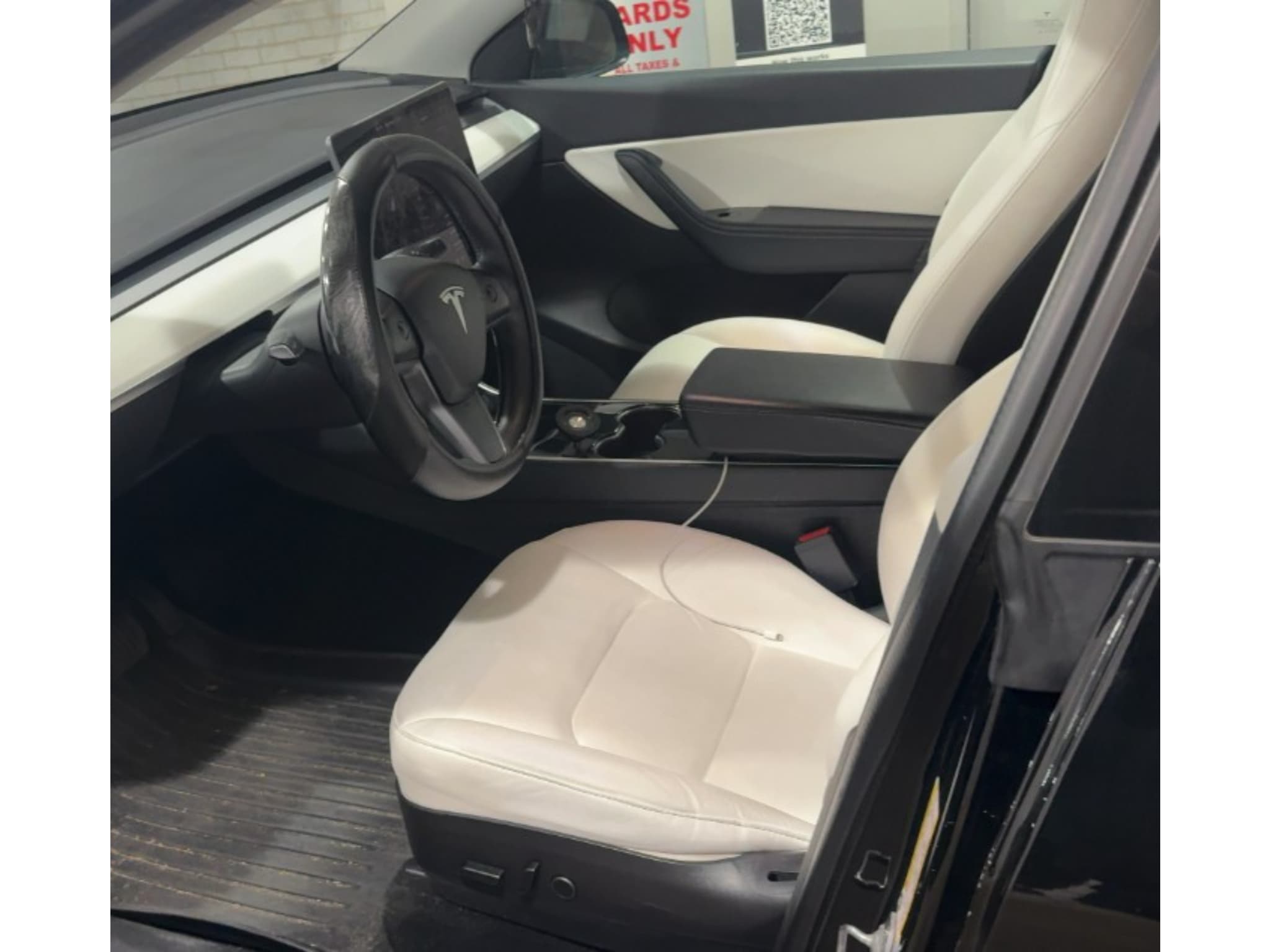 2021 Tesla Model Y view 5